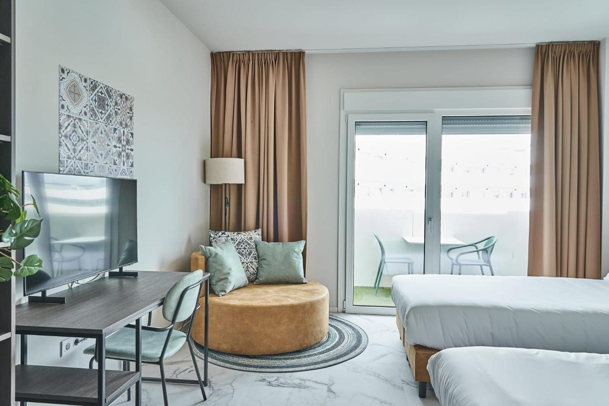 Student Experience Madrid Pozuelo - Luxury Hostel โปซูเอโล เด อาลาร์กอน ภายนอก รูปภาพ
